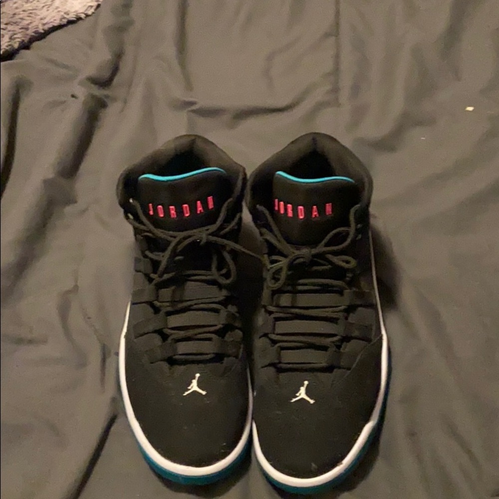 Jordan Max Aura